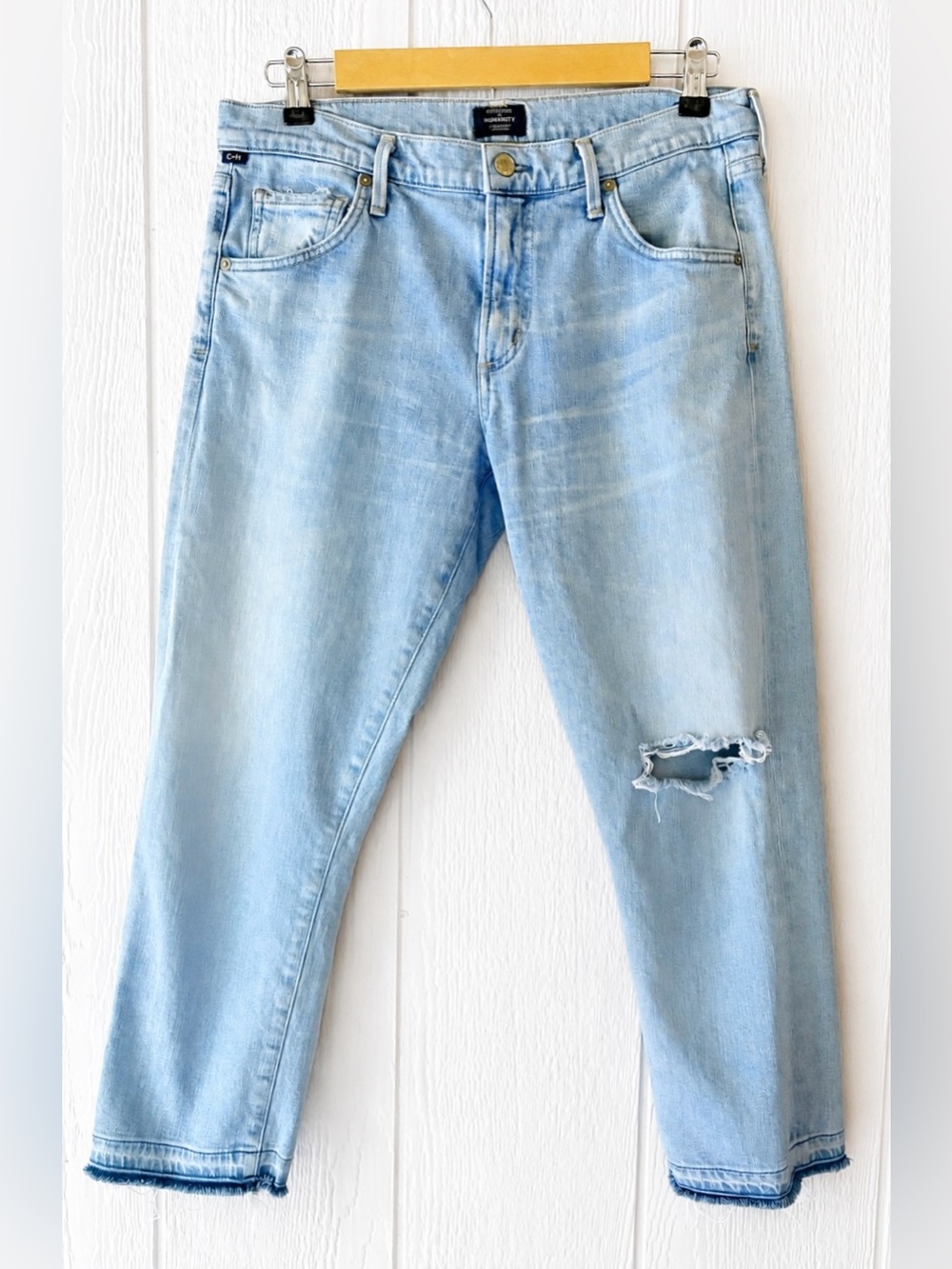 Citizens of Humanity Emerson Crop Slim Boyfriend Distressed Jeans Light Wash 28